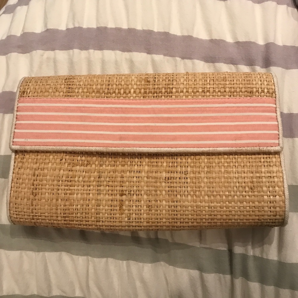 Woven clutch